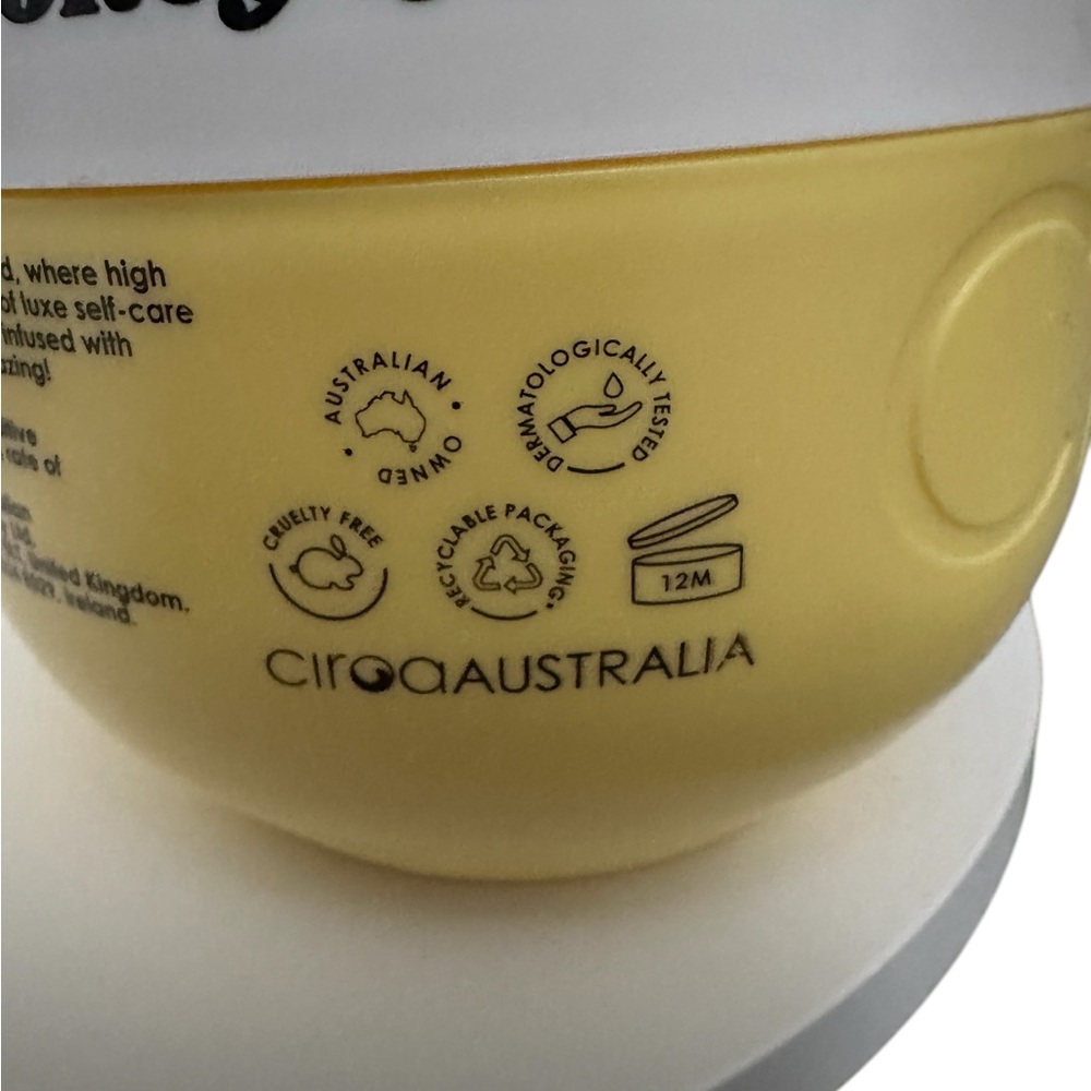 CIROA manuka honey & Macadamia Duo Body Scrub & Shower Gel Gift Set New - Picture 8 of 8